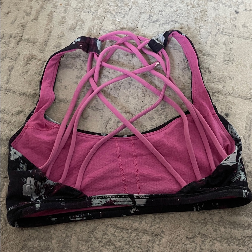 GUC Lululemon Athletica Free to be Wild Bra